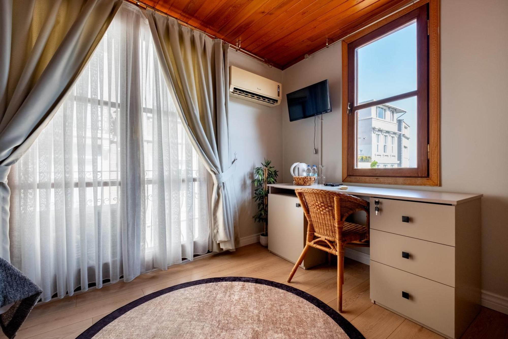Koala Suites Istanbul Exterior photo